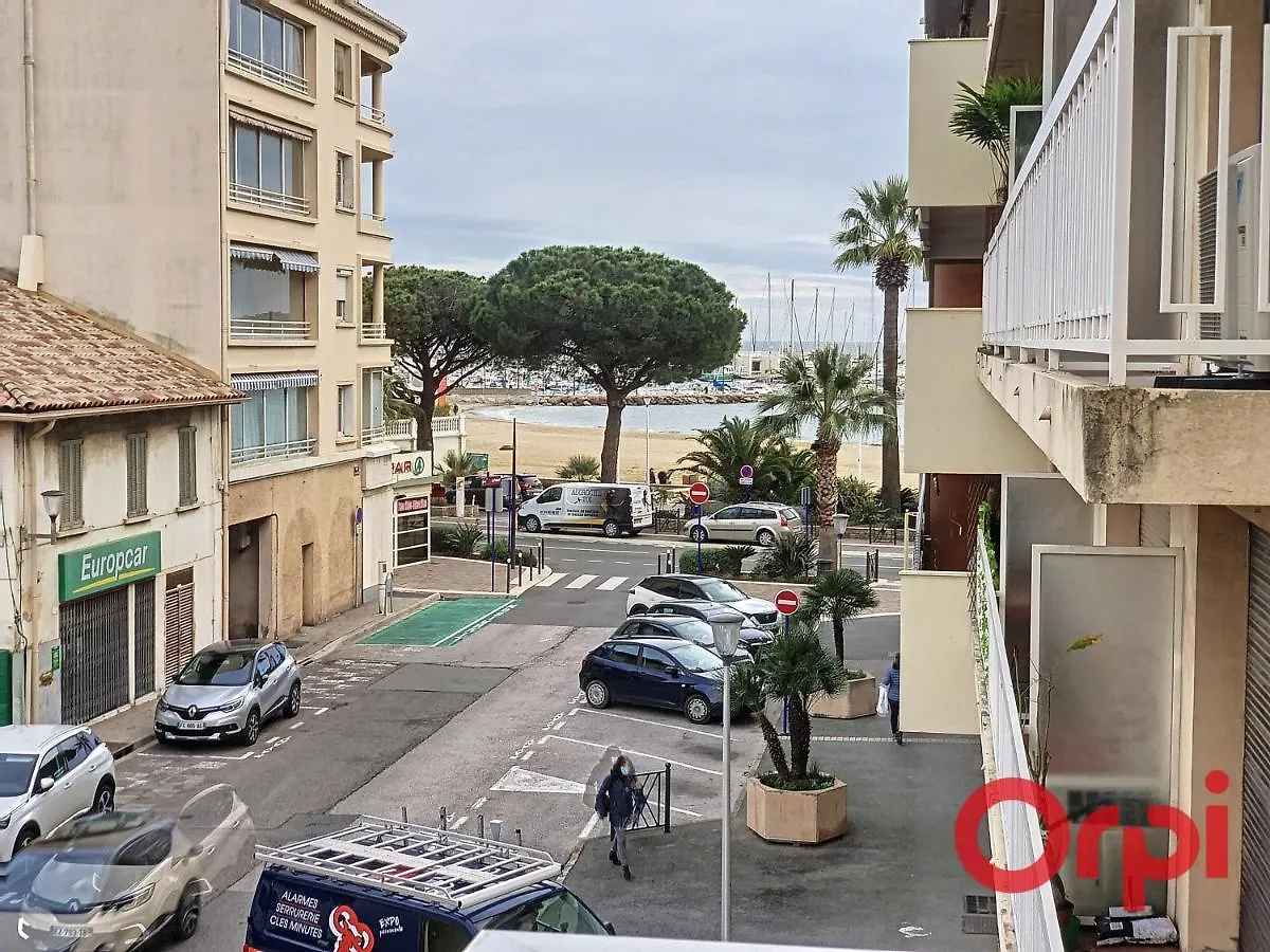 Appartement De Standing Trois Chambres, Centre Ville Sainte-Maxime